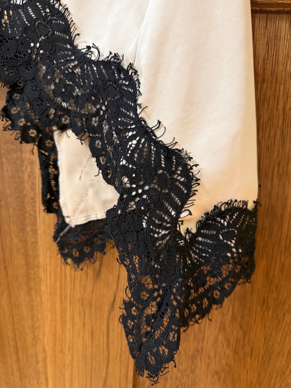 Cream Lace-Trim Cami Top with Black Lace - Picture 3 of 5